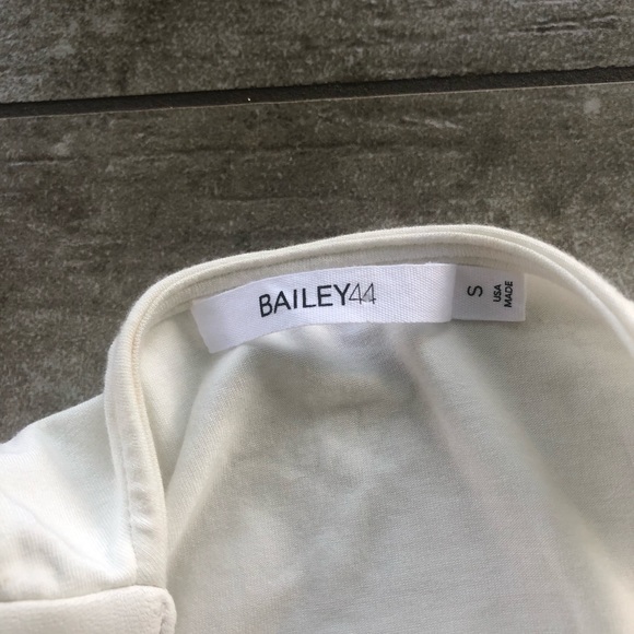 ✨SOLD✨BAILEY 44 white leather cropped crop - Picture 3 of 8